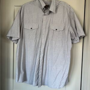 The Foundry Supply Co. Light Gray Short Sleeve Button-Down Shirt